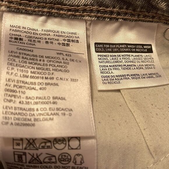 Levi’s bleached distressed reverse tie dye jean shorts jorts 29 EUC bleach dye - Picture 10 of 12